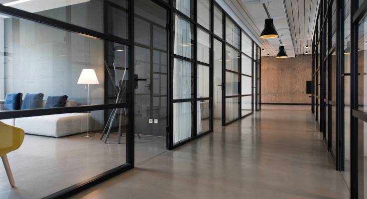 Isolation phonique des bureaux : un enjeu de performance et de bien-être