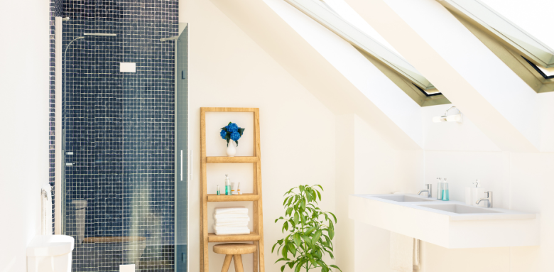 Salle de bain dans les combles
