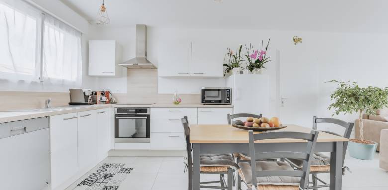 Aménagement d'une cuisine ouverte sur le salon - Thonon-les-Bains 74