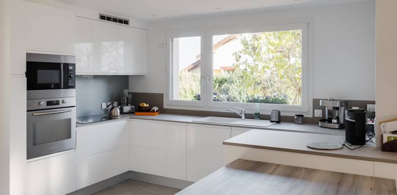 Modernisation de cuisine avec nouvelles façades de placards de cuisine - Valence 26