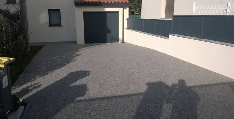 Aménagement allée maison et garage en bitume