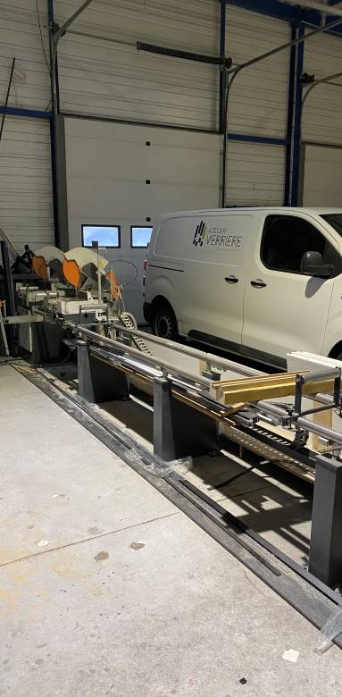 Débiteuse numérique pour coupes de profilés aluminium 