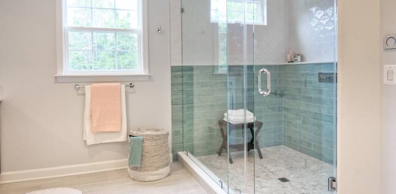 Créez votre salle de bain parentale
