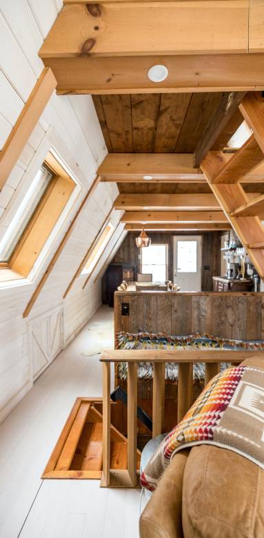 Salon sous combles