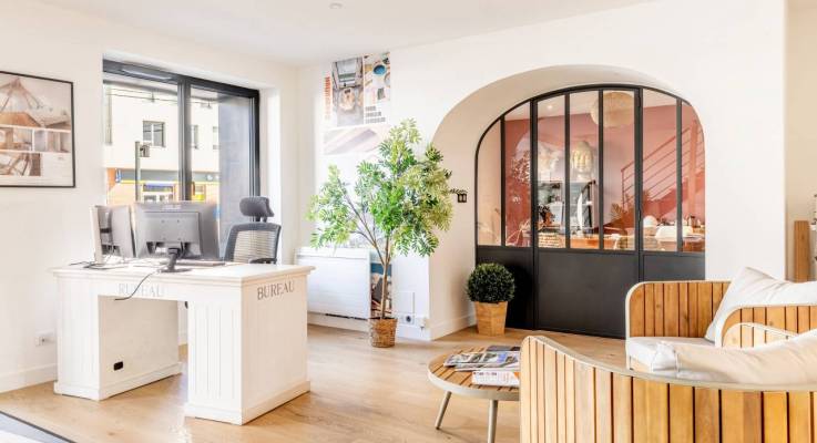 Surélévation de 47 m² de l'agence La Maison des Travaux Vertou- bureaux
