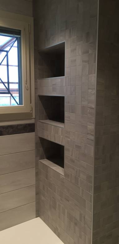 Création de niches en carrelage Courbevoie (92400)