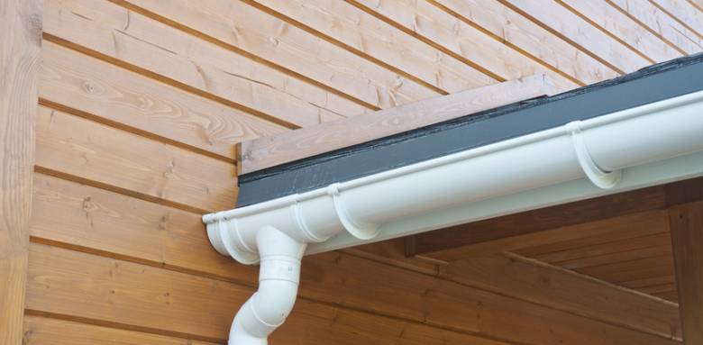 fixation de gouttière 