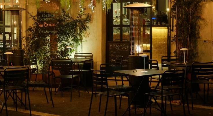 Créer une terrasse pour son restaurant : un atout commercial incontournable