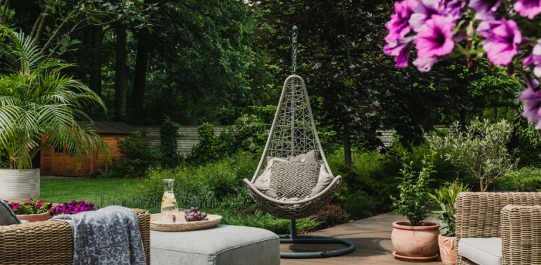 Mobilier de jardin au couleur naturel