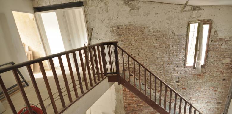 Relooker un escalier ancien avec la Maison des Travaux !