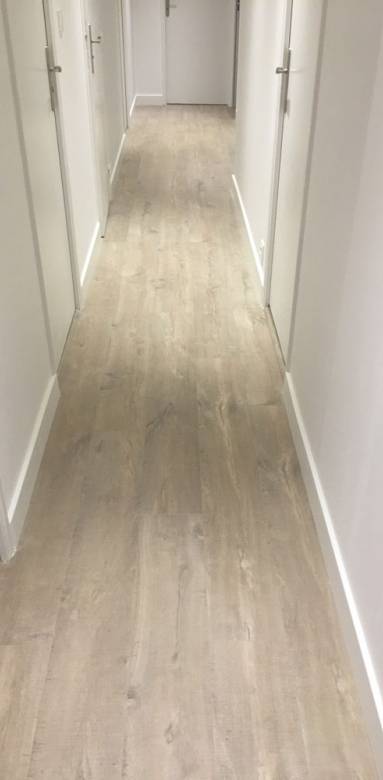 Revêtement de sol intérieur stratifié imitation parquet - Solliès-Toucas 83