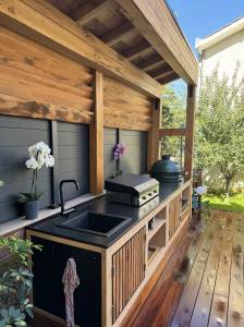 cuisine extérieure en bois