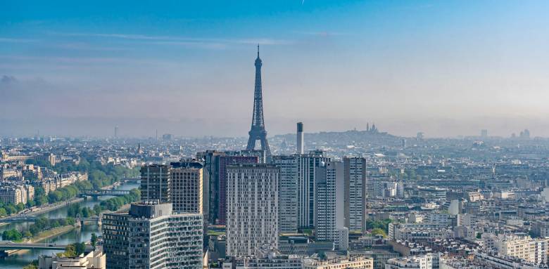 Rénover à Paris, même à distance, c’est possible et sécurisé avec LA MAISON DES TRAVAUX PARIS 17