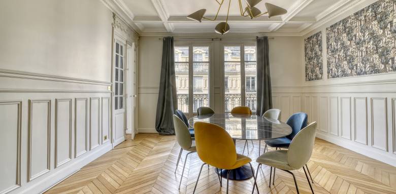 rénovation appartement parquet moulures