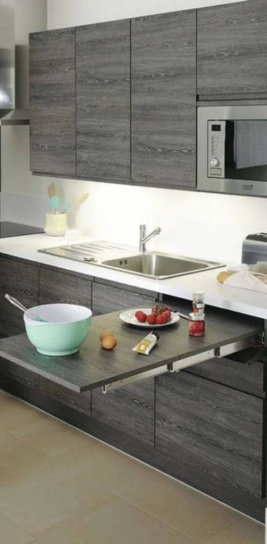 Table de cuisine rétractable et moderne - Hyères 83