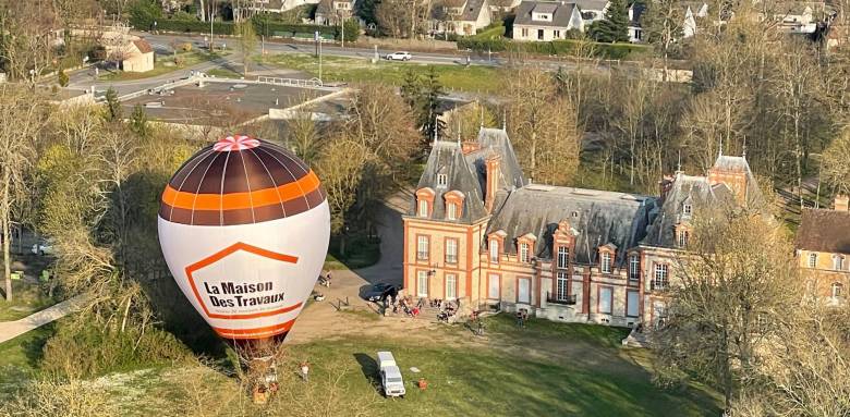 La montgolfière prête pour son premier vol