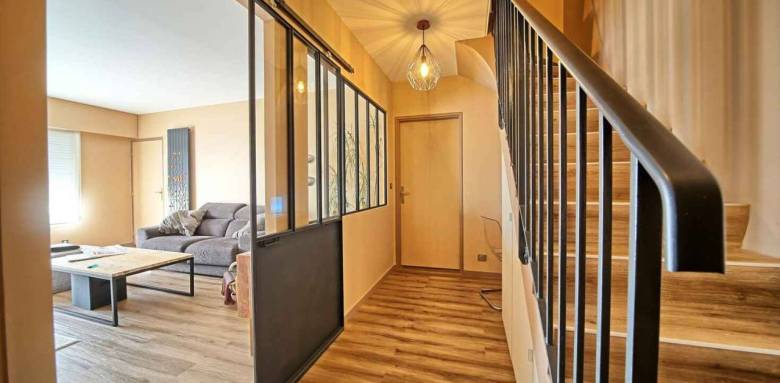 Rénovation d'un duplex à Montgeron avec pose d'une porte coulissante