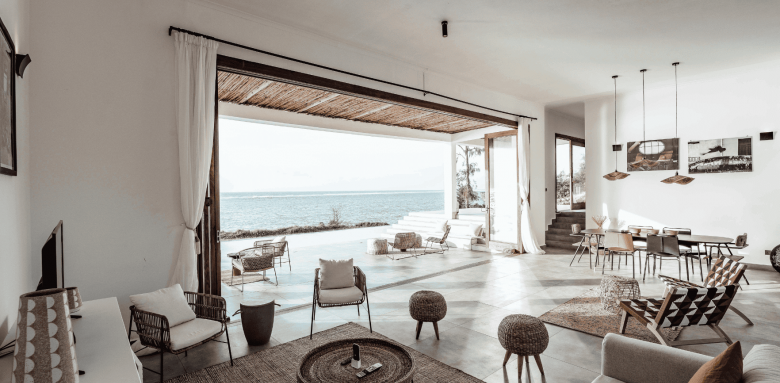 Isolation en bord de mer : comment protéger votre maison de l’humidité à Saint-Nazaire ?