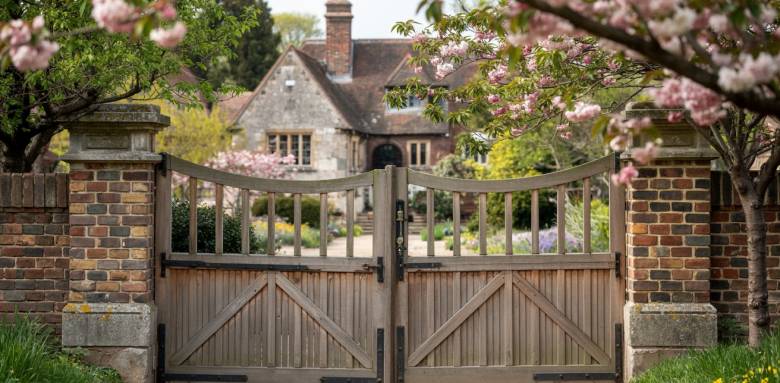 Motorisation de portail bois