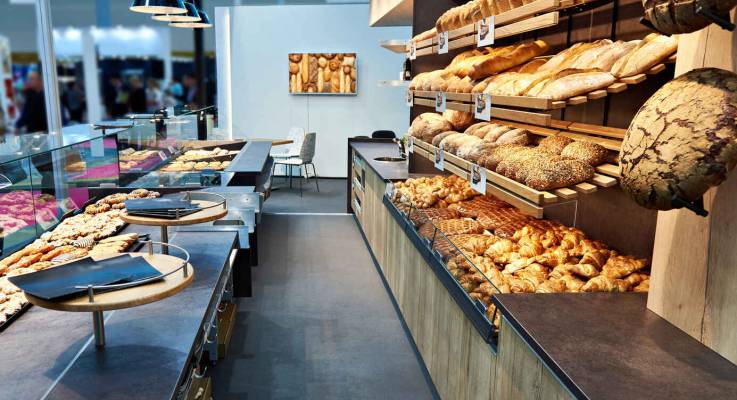 Calvados - intérieur d'une boulangerie