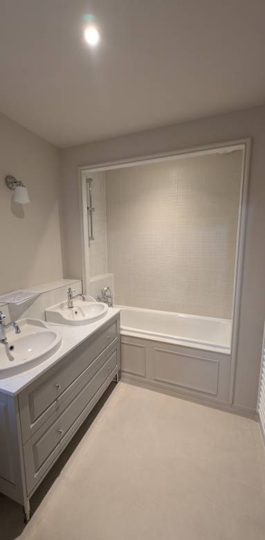 Illustration moulure salle de bain
