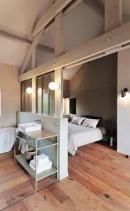 Chambre parentale avec salle de bain