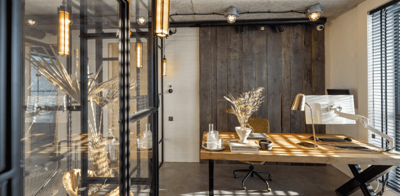 Aménager un bureau à domicile avec une extension : travailler autrement chez soi