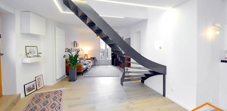 changement d'un escalier lors de la rénovation d'une pièce de vie à Voiron