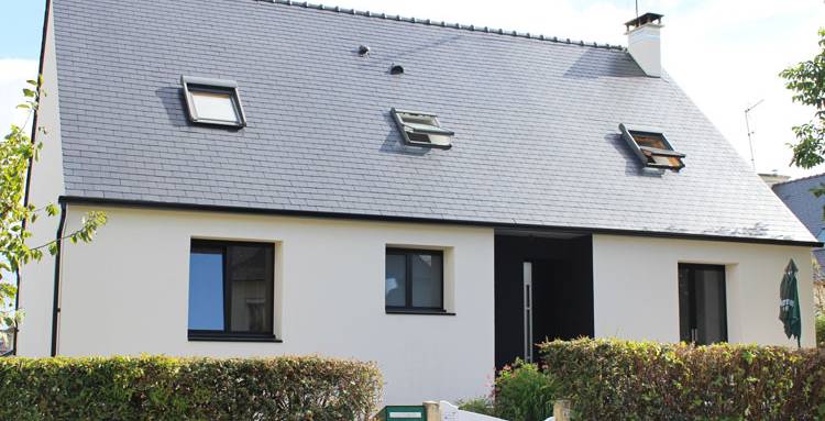 ITE d'une maison avec remplacement fenêtre et portes