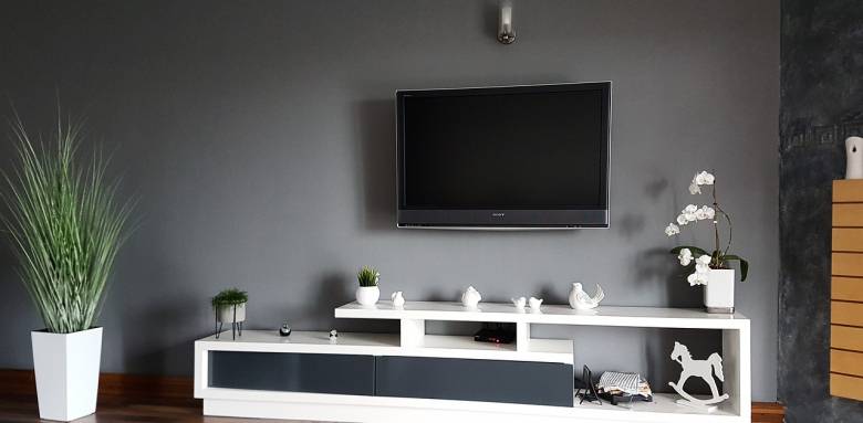 Le meuble TV sur-mesure s'adapte à votre cahier des charges.