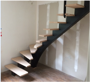 Escalier suspendu en bois et métal - Nantes 44
