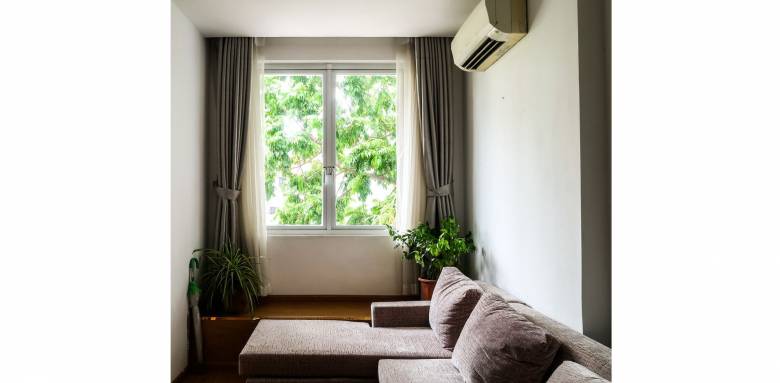 Bow Window – La Maison Des Travaux Manche 