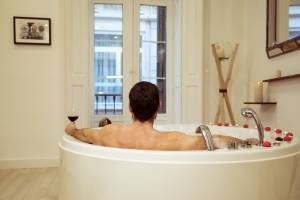 Installation d'un bain à remous dans la salle de bain - Bourg-en-Bresse 01