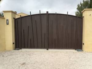 Choisir son portail battant en acier - Le Raincy 93