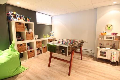 Chambre enfant avec espace jeux