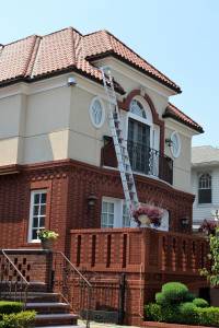 Réaliser une surélévation de maison avec La Maison Des Travaux d’Annemasse