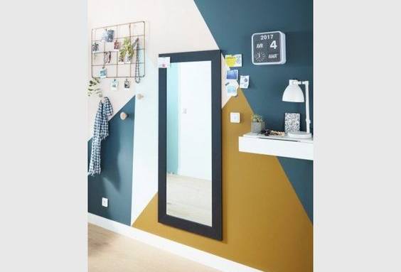 Entrée avec décor géométrique