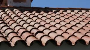 Choisir son revêtement de toiture - toit en tuiles en terre cuite - Valence 26