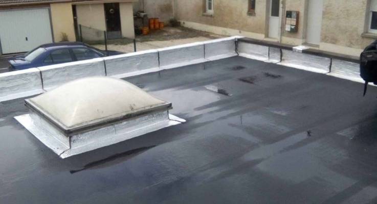 Pose d'un système d'étanchéité de toiture plate après rénovation de couverture de cabinet médical - Gretz-Armainvilliers 77220