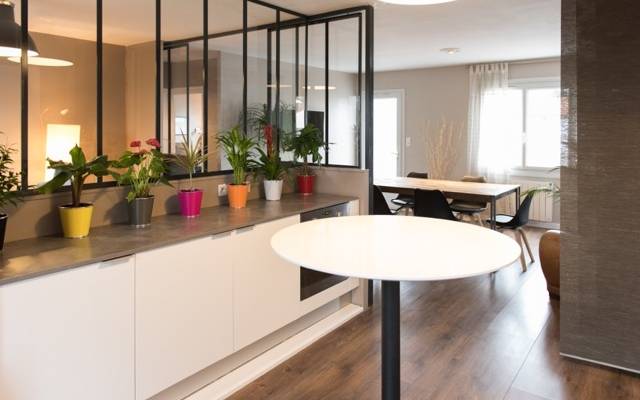 Transformation d’une maison en agence immobilière – Projet Vivre Ici aux Sorinières (44840)- bureaux