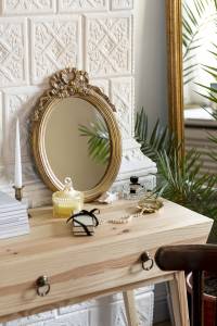 Décoration de salon avec miroir doré - Cholet 49
