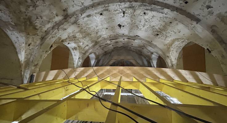 Travaux de pose de la voûte (Caen 14000)