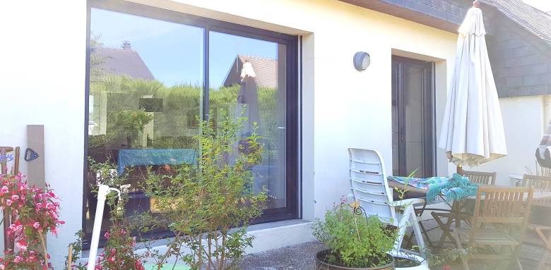 Remplacer une fenêtre par une baie vitrée
