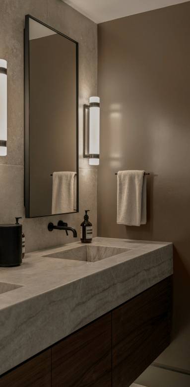 Rénovation d’une salle de bain de 10 m² : modernité et confort au quotidien