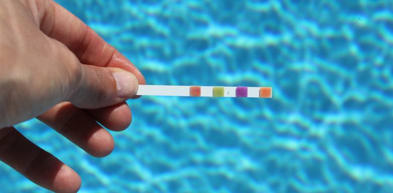 Entretenir sa piscine.