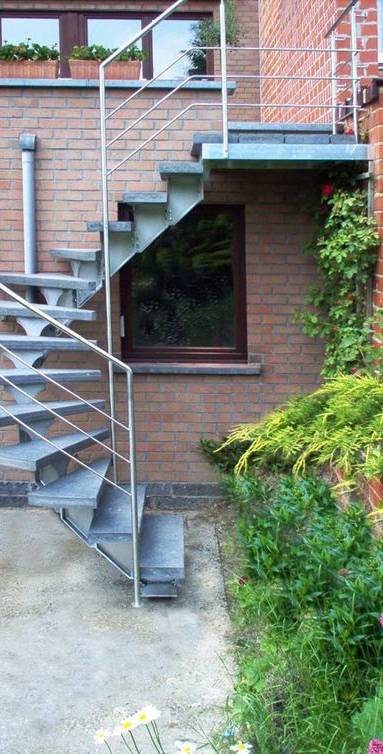 Escalier extérieur double quart tournant en métal - Arras 62