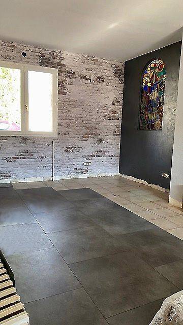 Revêtement de sol vinyle - pose de dalles clipsables sur carrelage - Bouc Bel Air