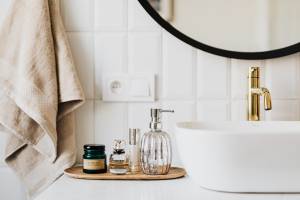 Rénovation de salle de bain : quels artisans choisir ?