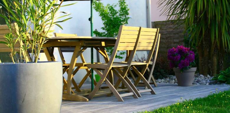 terrasse en pierre naturelle