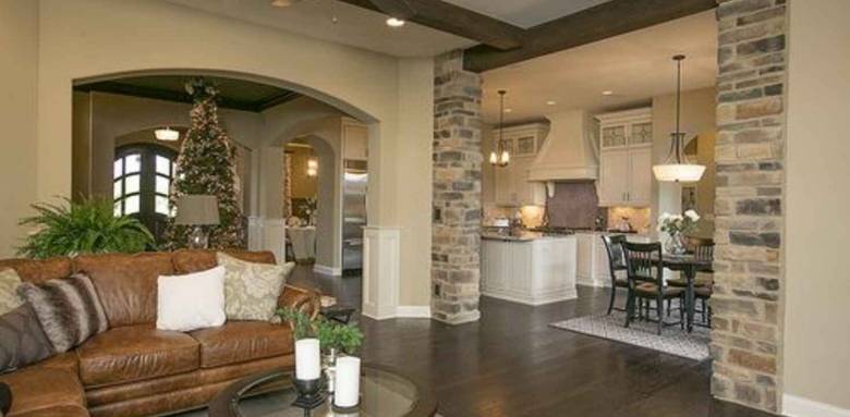 Salon/séjour esprit pierres et bois